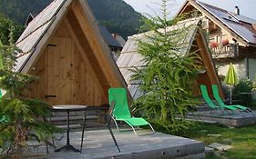 Garden ECO houses Čebelica